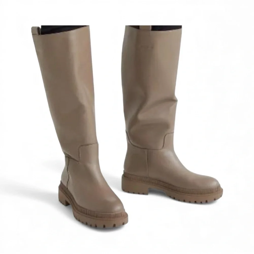 H&M Dark Taupe Knee High Chunky Lug Sole‎ Boots Faux Leather Size  7